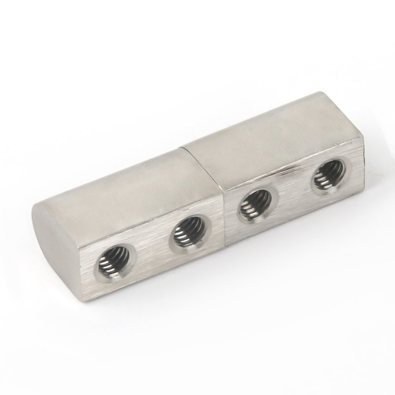 Engsel kotak distribusi